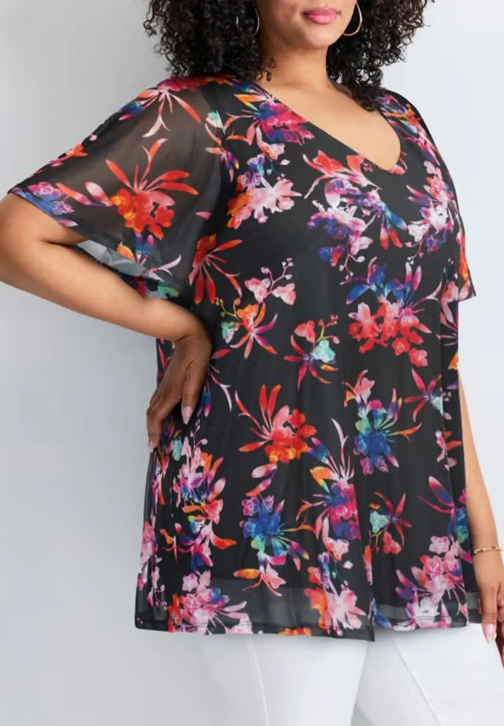 Lightweight V-Neck Short Sleeved Shirt