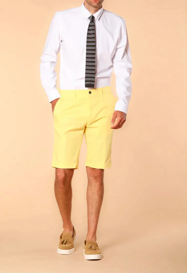 Light Yellow Cotton Twill Cargo Shorts For Men - Regular Fit
