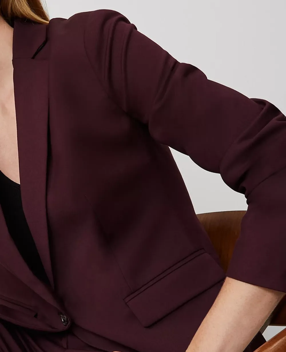 The Notched One Button Blazer In Wool Blend Stretch