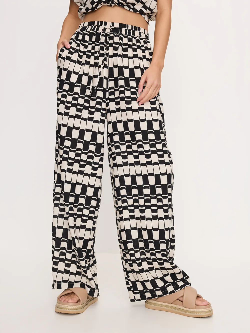 Art Graphic Resort Trousers