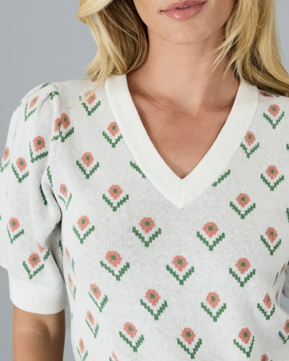 Floral Print V-Neck Pullover