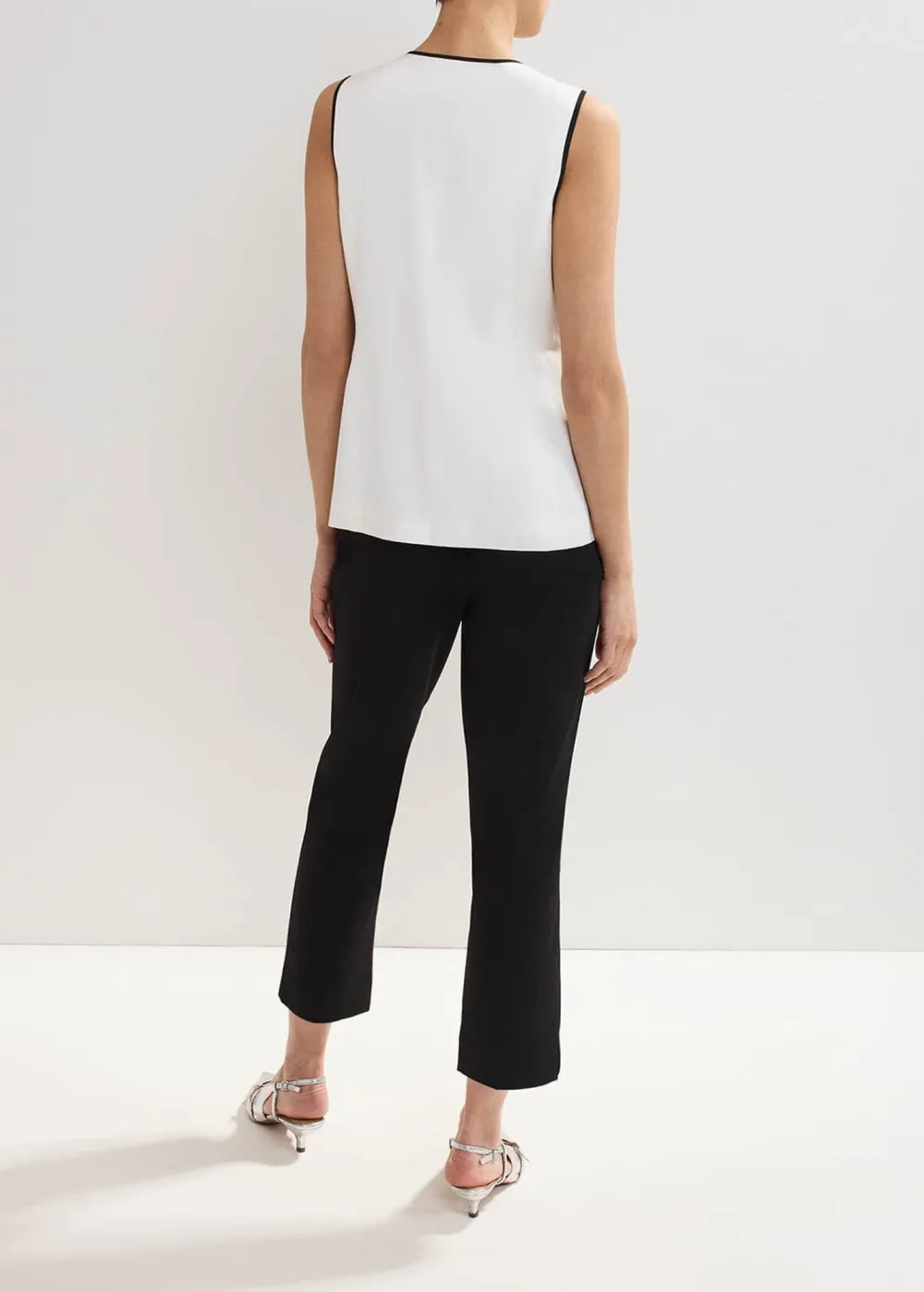 Conical Lady Pleated Trouser Suit