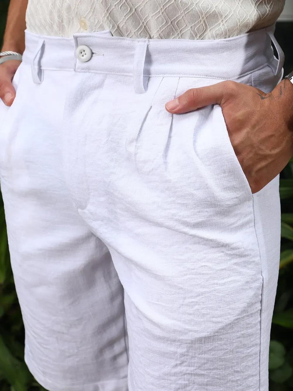 White Mid-Rise Casual Style Shorts