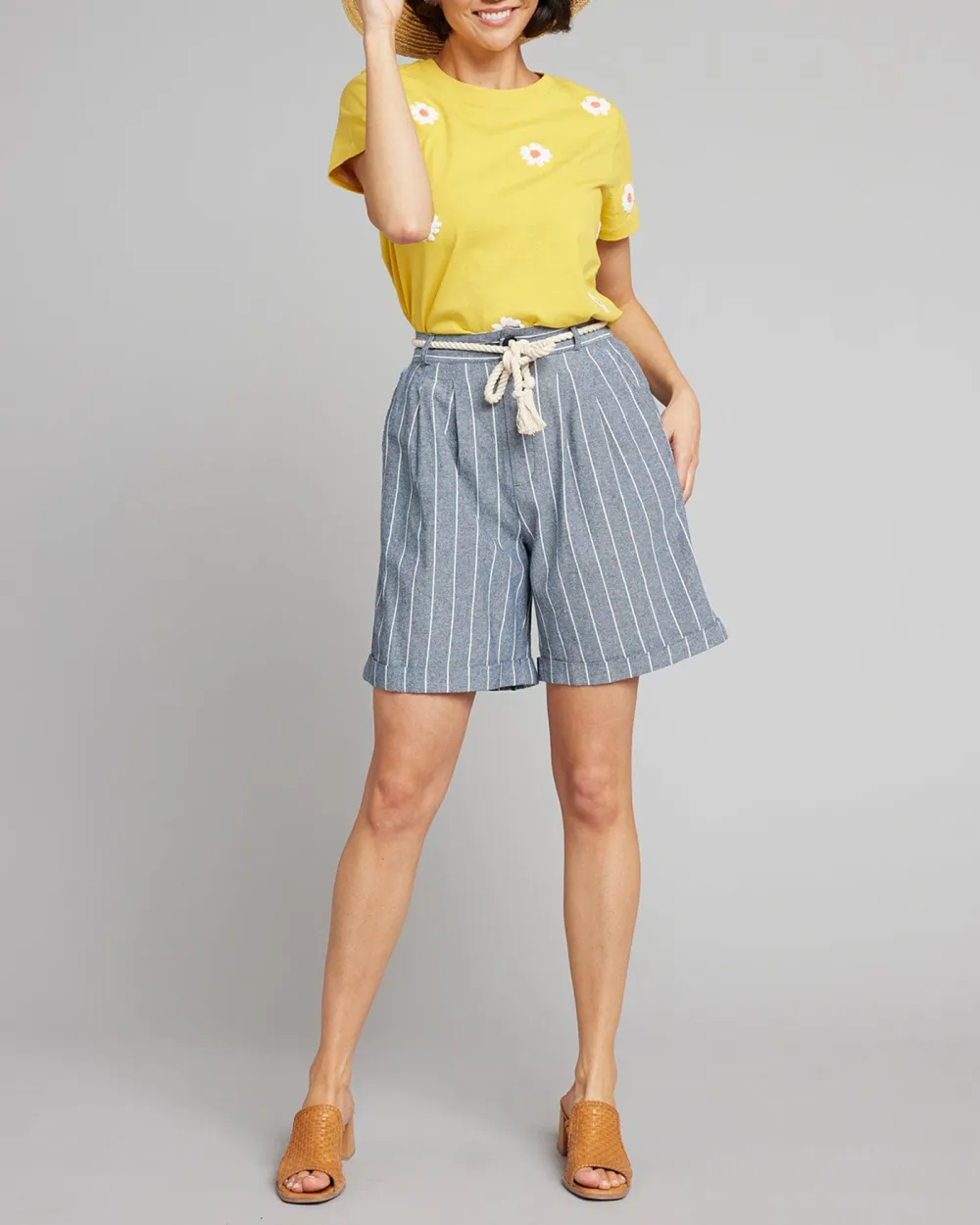 Striped Regular Drawstring Short