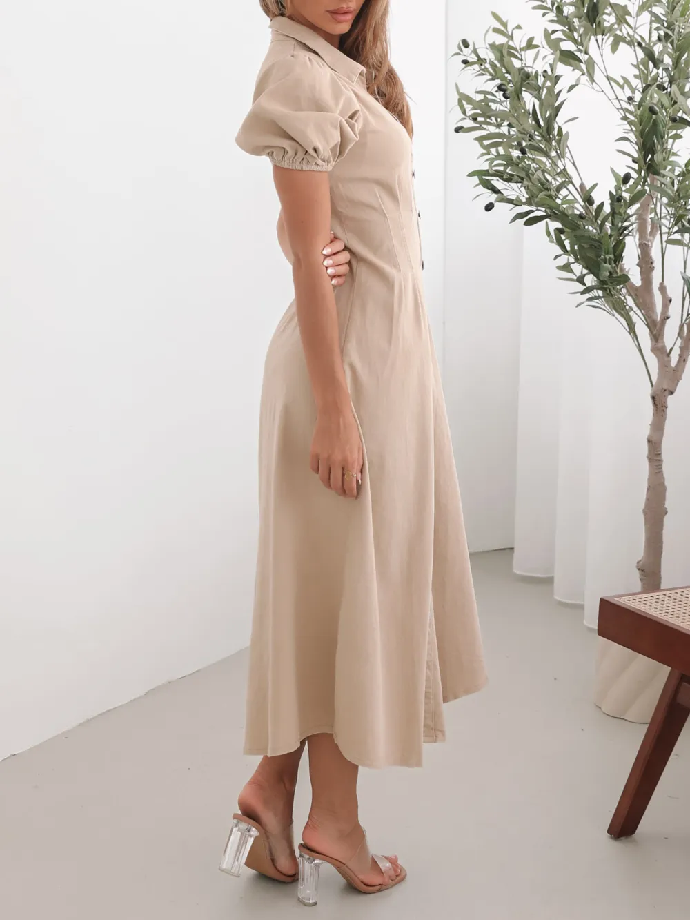 Beige Short Puff Sleeves Dress