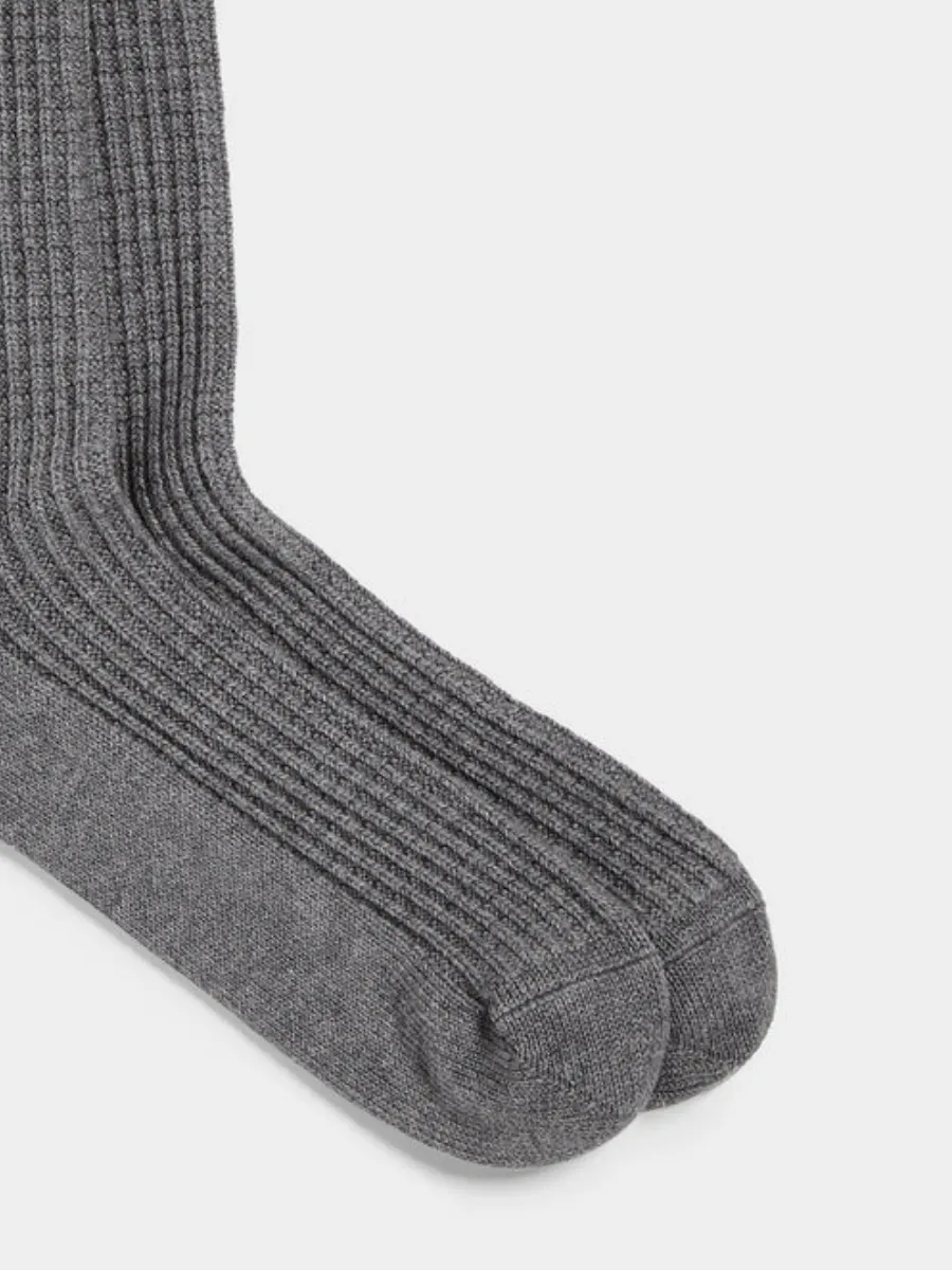 CLASSIC TEXTURED SOCKS​