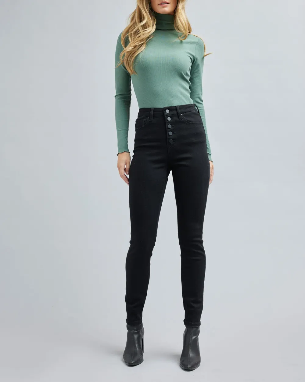 Black High Rise Skinny Jean