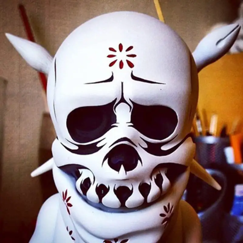 Resin Sculpture Figurine Rock Skull Doll Halloween Ornaments Home Desktop Decoration Statue Room Decoration Accessories