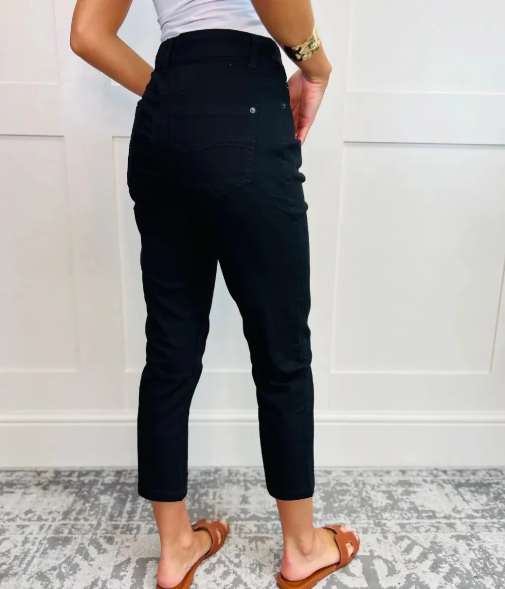 Black Slim Leg Crop Jean