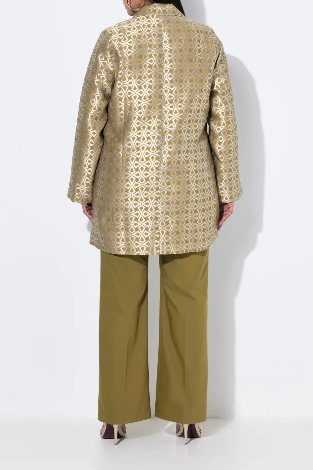 Shining Three-Quarters Sleeve Jacket