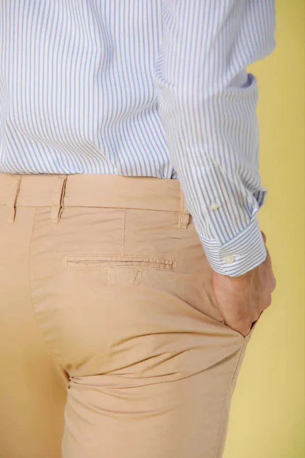 Light Kaki Cotton Twill Cargo Shorts For Men - Regular Fit