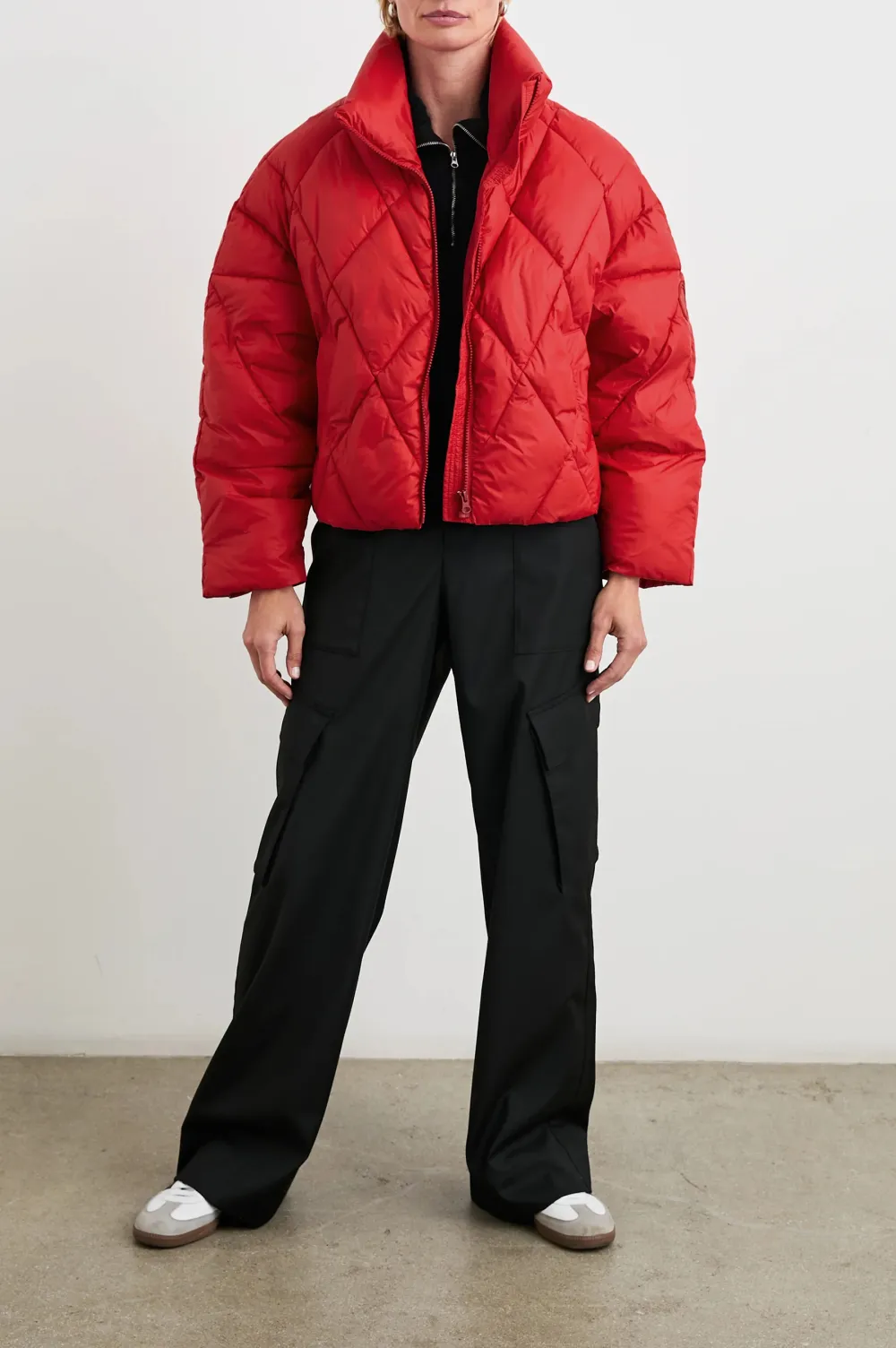 Thick And Warm Short-Sleeved Women's Down Jacket