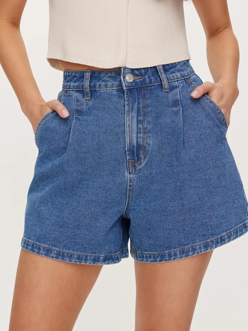 Daily Pleat Front Short