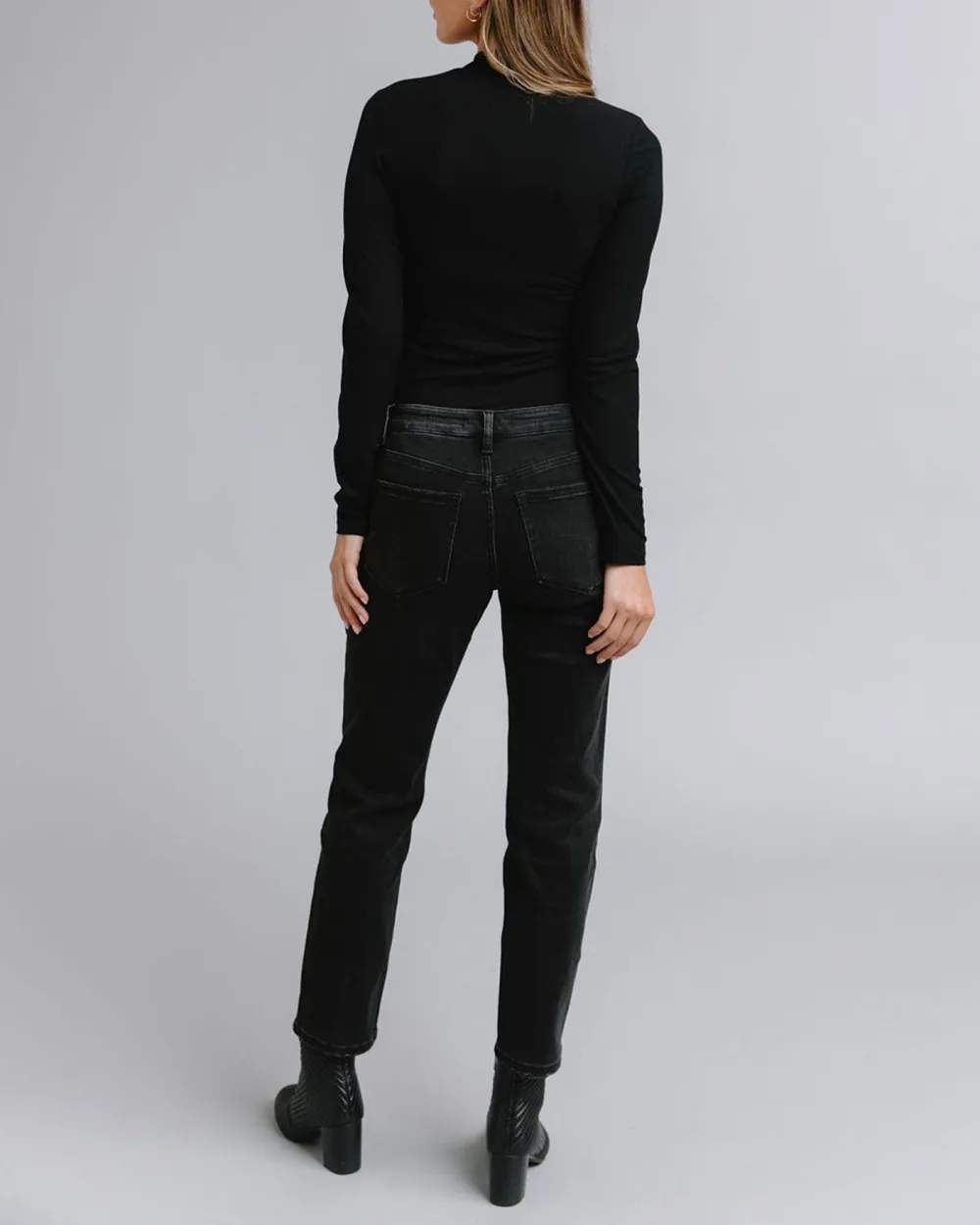 Mid Rise Boyfriend Style Jean