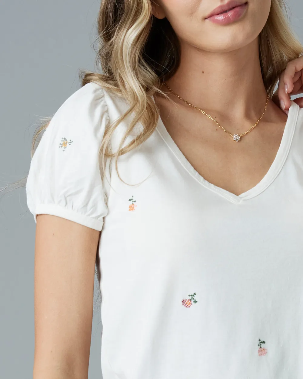 Charming V-Neck T-Shirt With Small Embroidered Motifs
