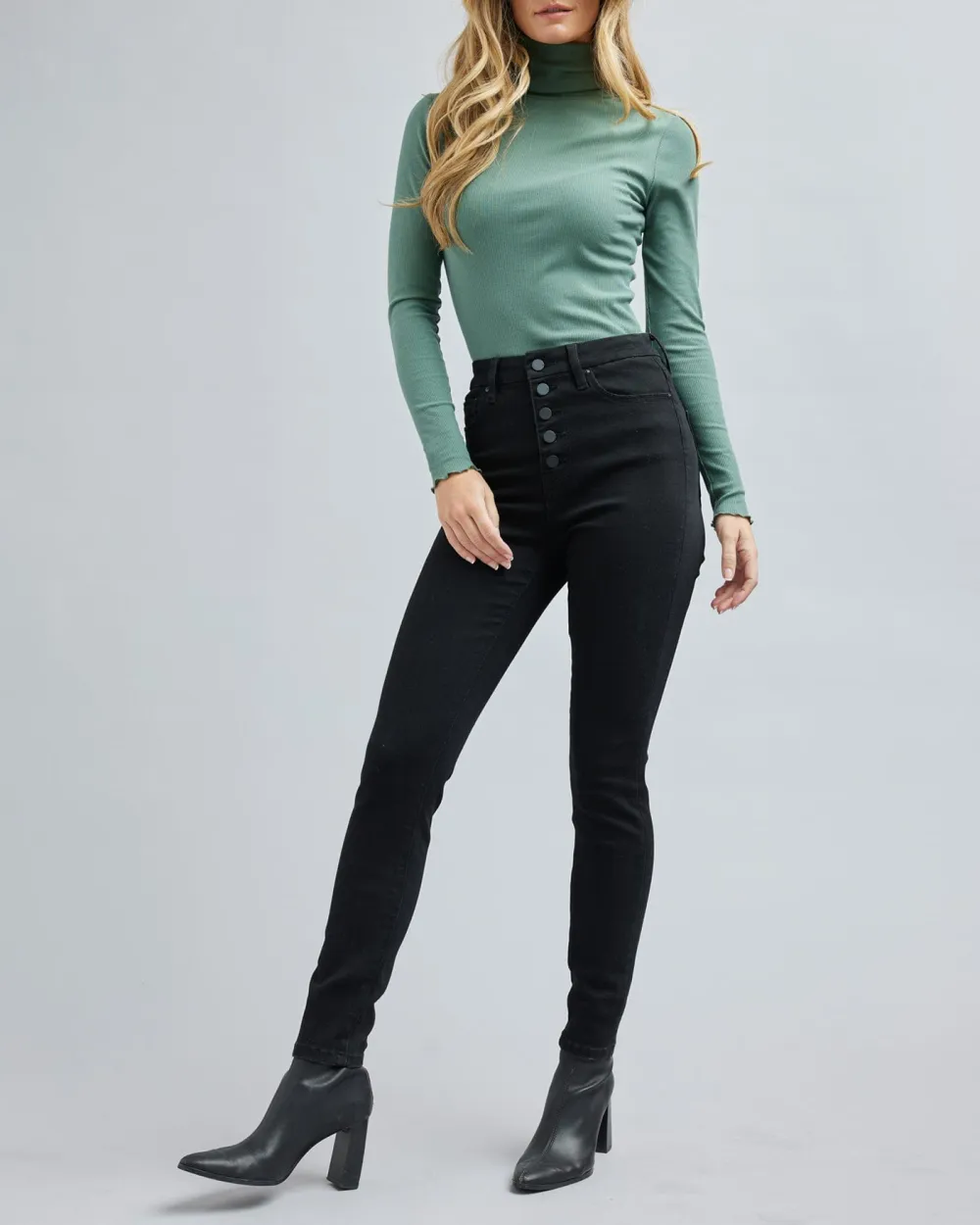 Black High Rise Skinny Jean