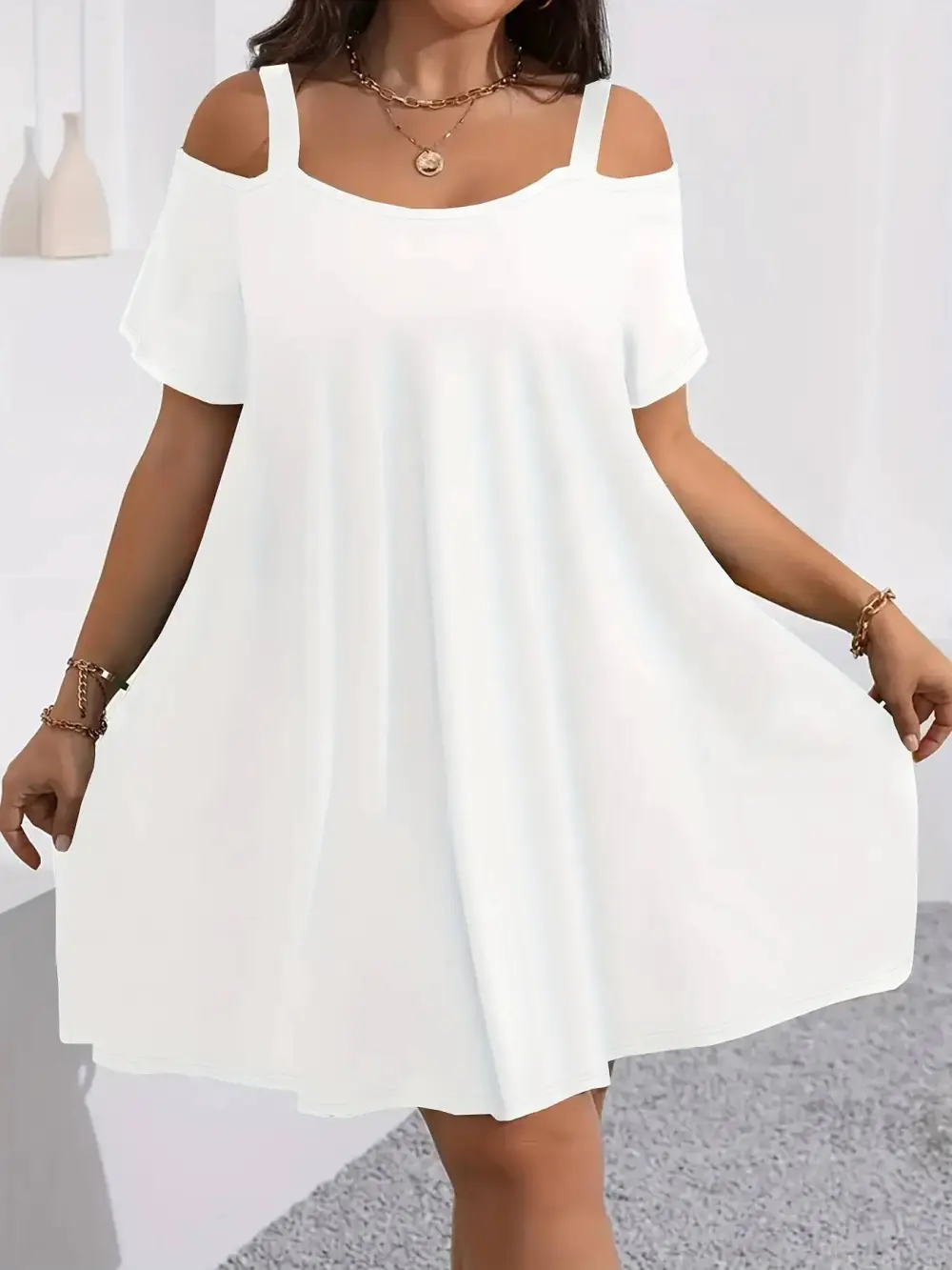 Plus Size Women's Round Neck Short Sleeve Shoulder Cut Out Fitted Casual Midi Dress