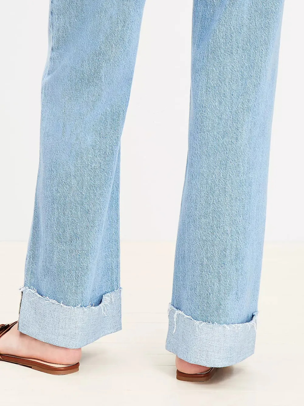 Flip Cuff High Rise Wide Leg Jeans In Light Wash