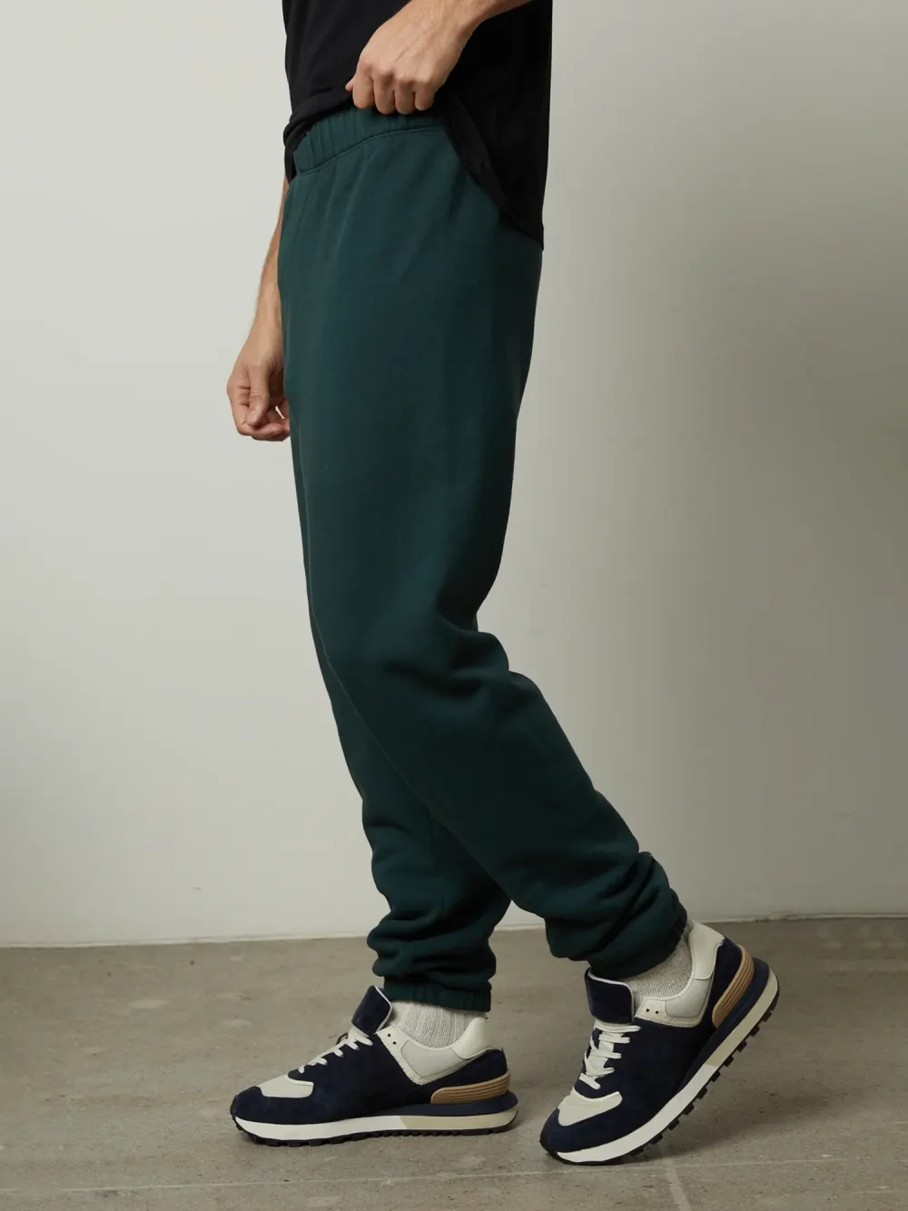 Men's Fashion Sports Style Solid Casual Pants