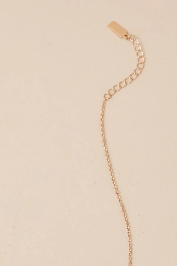 Sweet And Delicate Small Pearl Necklace