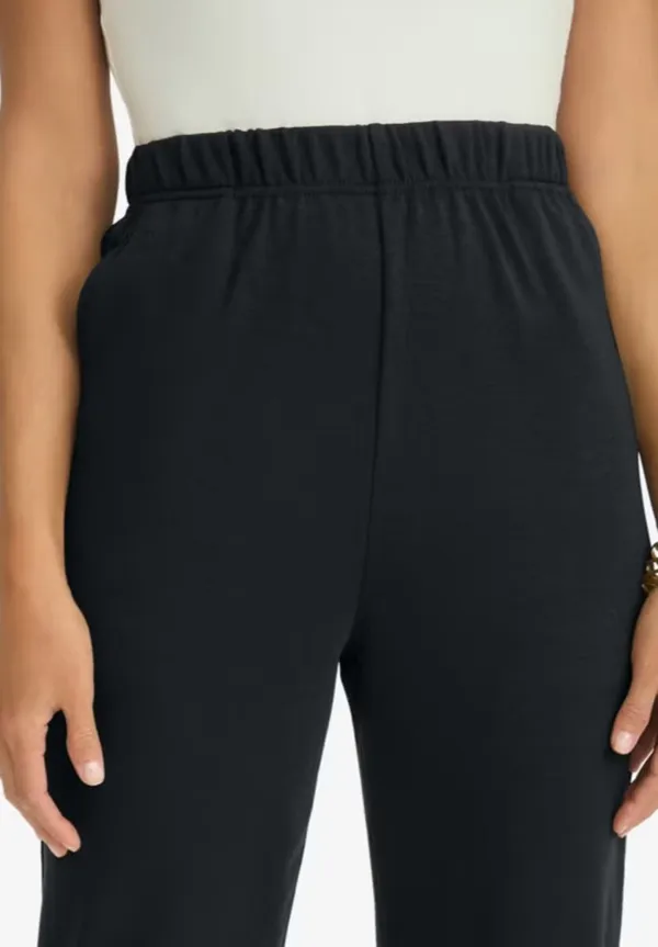 Ladies' Black Tapered 7/8 Pants