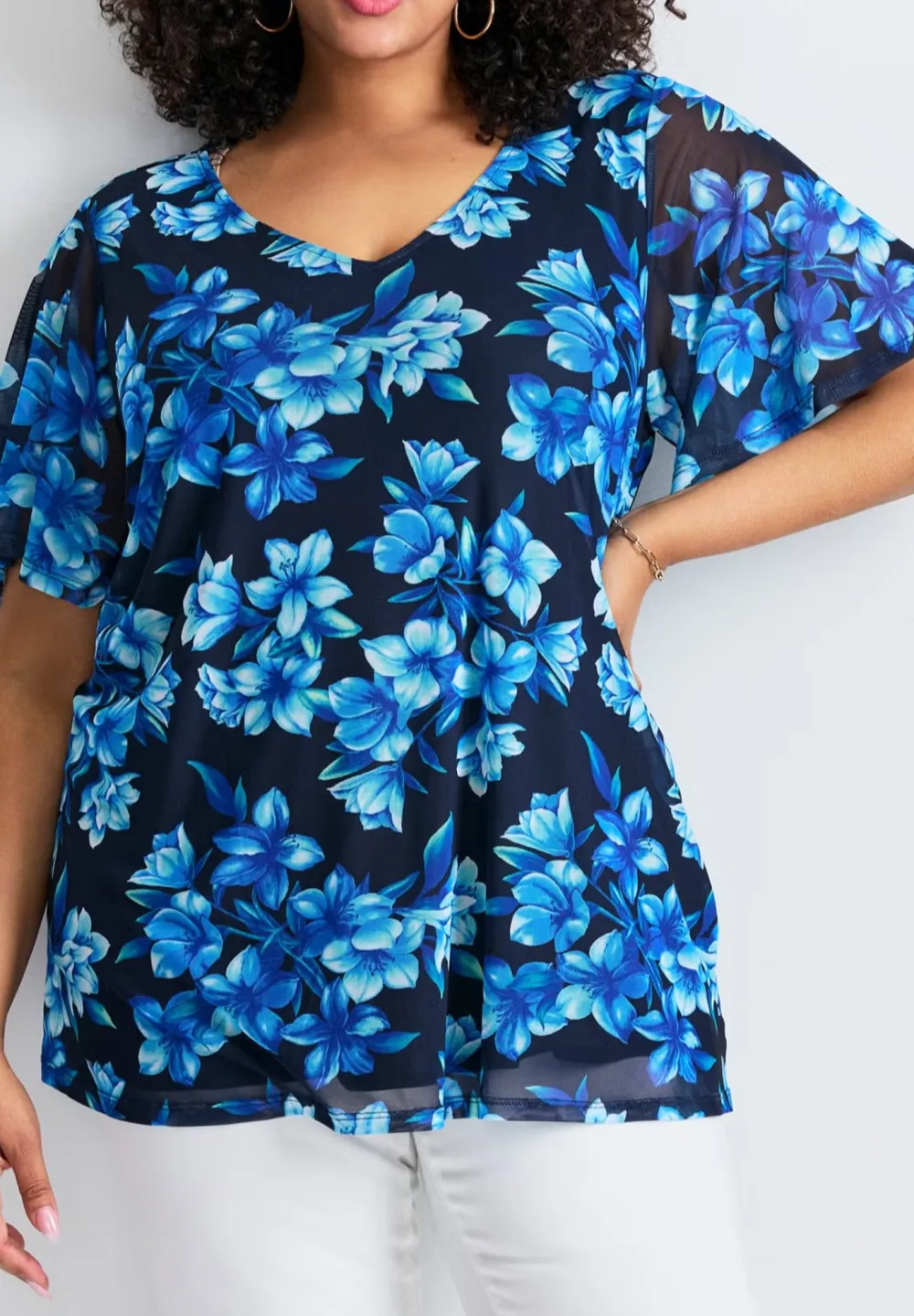 Lightweight V-Neck Short Sleeved Shirt
