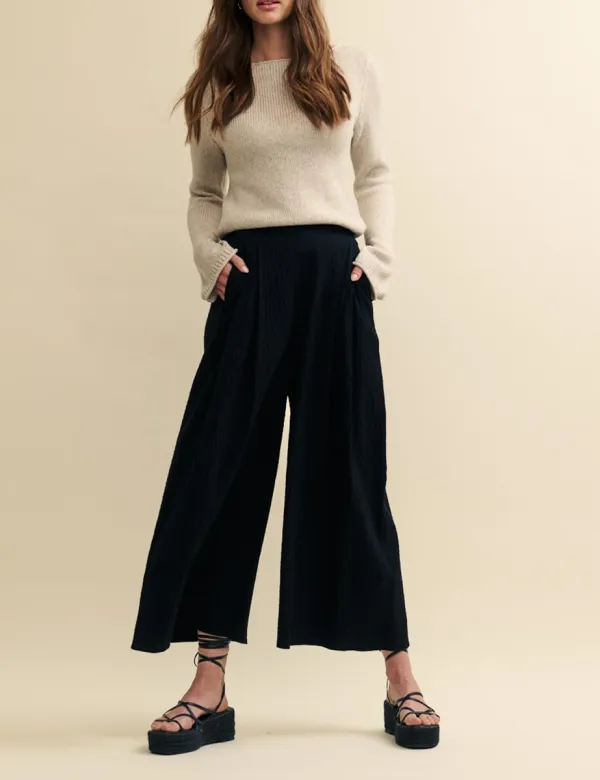 Black Wide Leg Cropped Trousers