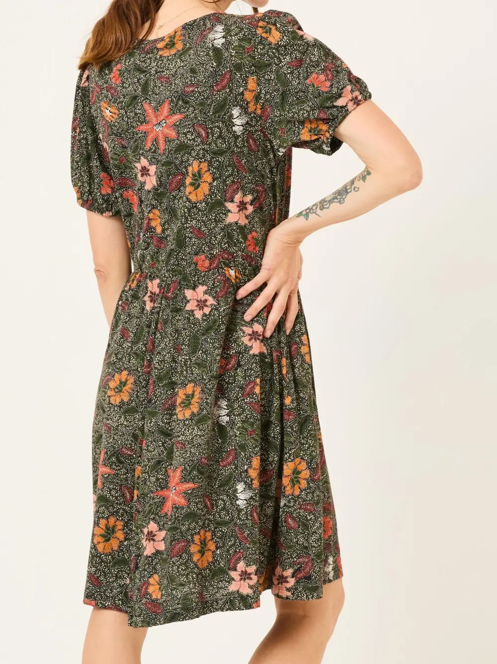 Black Floral Short Sleeve V-Neck Midi Dress