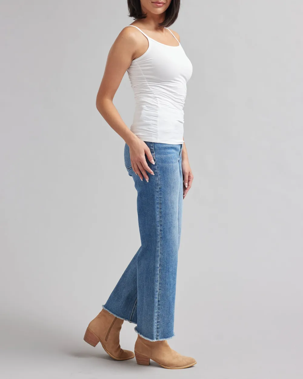 Slim Fit Sleeveless White Camisole