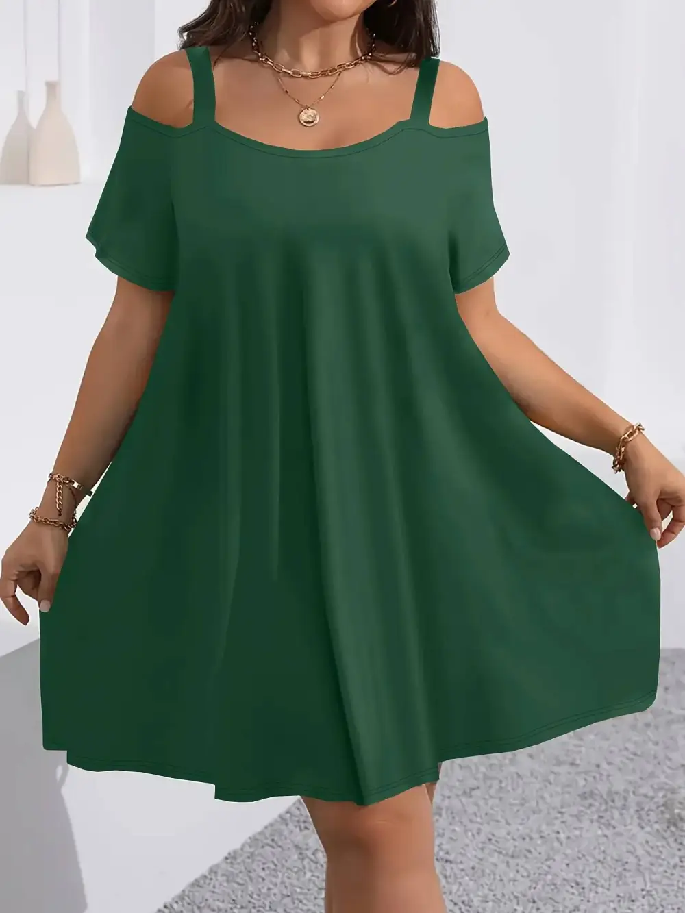 Plus Size Women's Round Neck Short Sleeve Shoulder Cut Out Fitted Casual Midi Dress