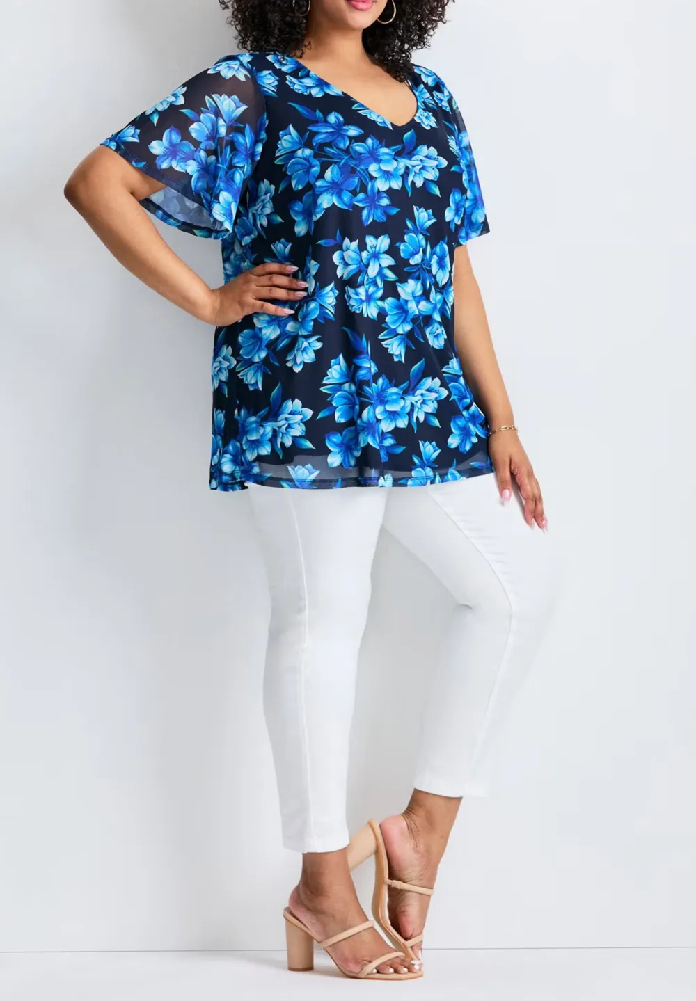 Lightweight V-Neck Short Sleeved Shirt