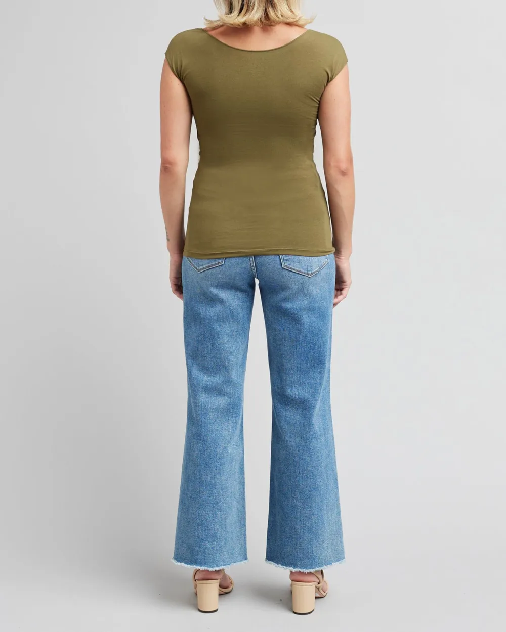 Short Sleeve Fitted T-Shirt