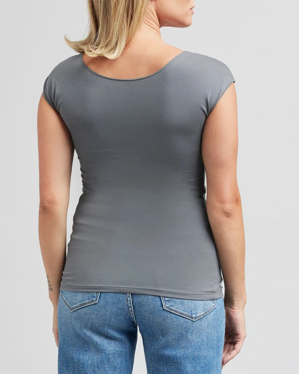 Short Sleeve Fitted T-Shirt