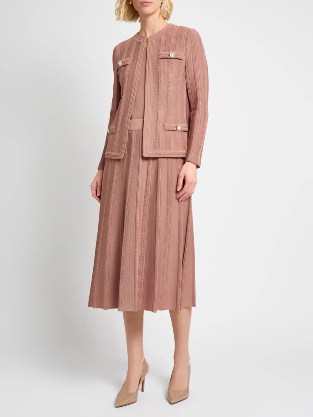 Round Neck Long Sleeved Knitted Jacket