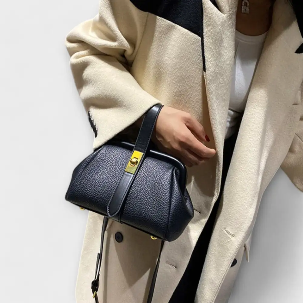 Minimal Carry Handbag