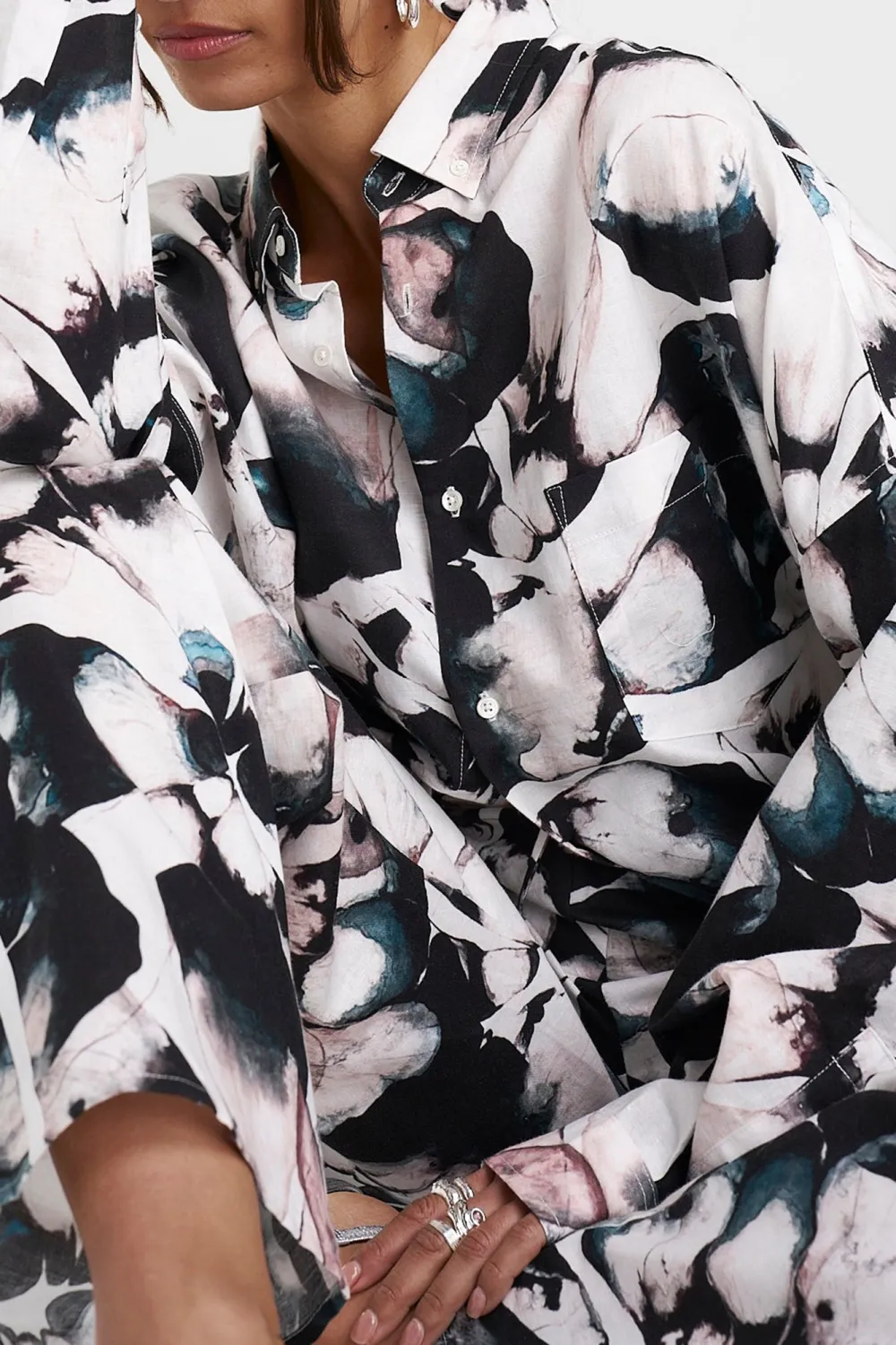 Classic Artistic Flowers  Long-Sleeved Shirt