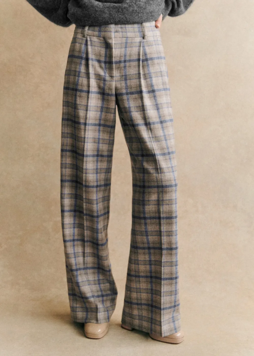Low-Rise Flat-Pleated Trousers