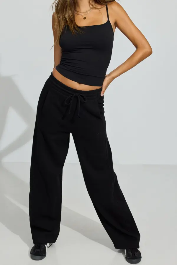 Sleeveless Scoop Neck Camisole