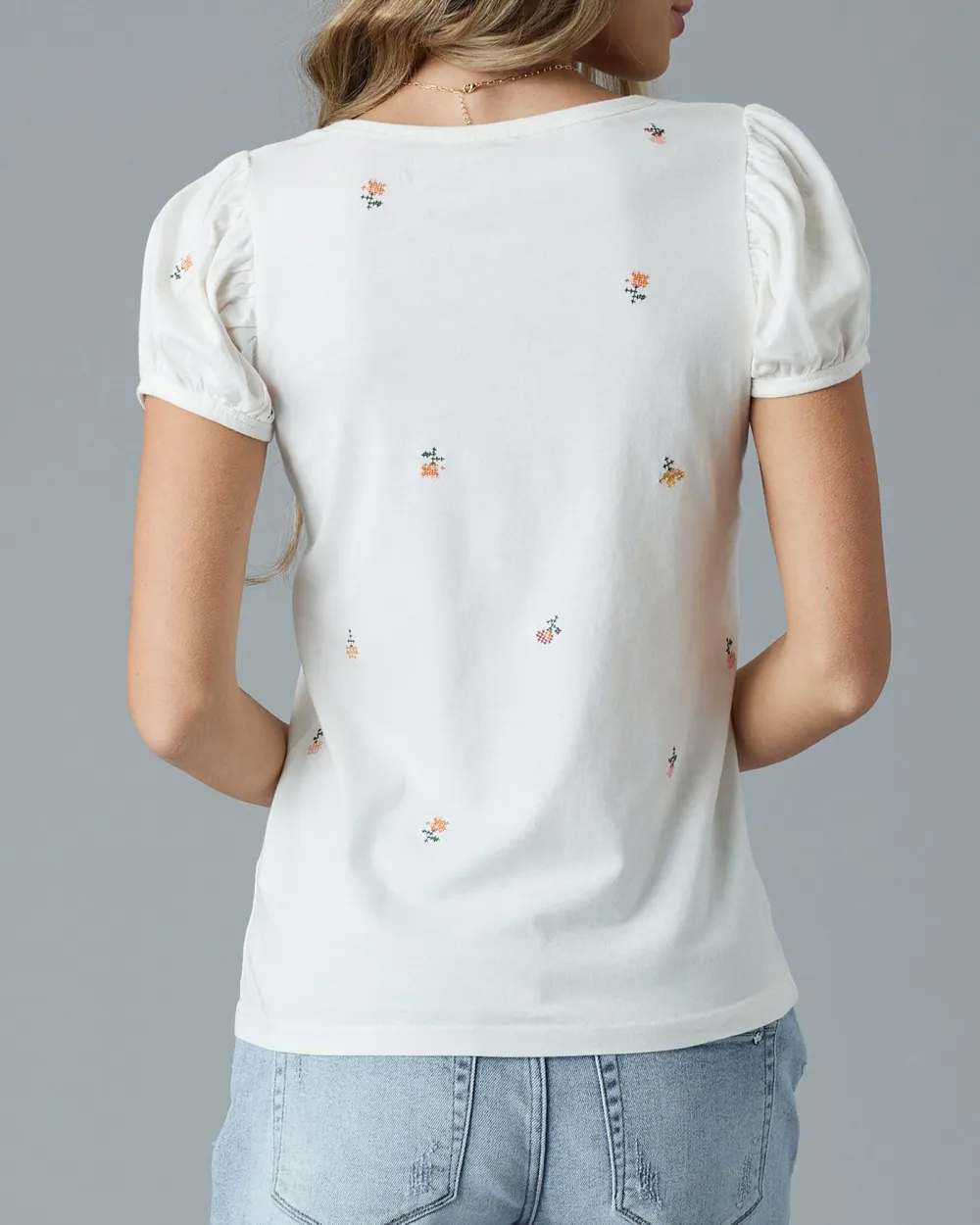 Charming V-Neck T-Shirt With Small Embroidered Motifs