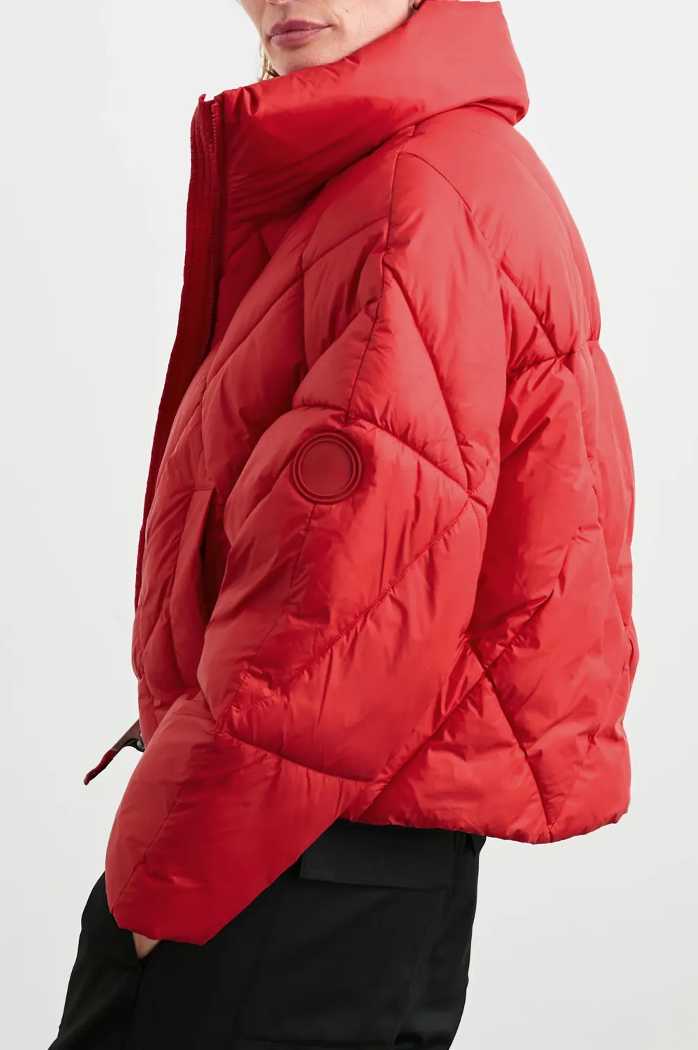 Thick And Warm Short-Sleeved Women's Down Jacket