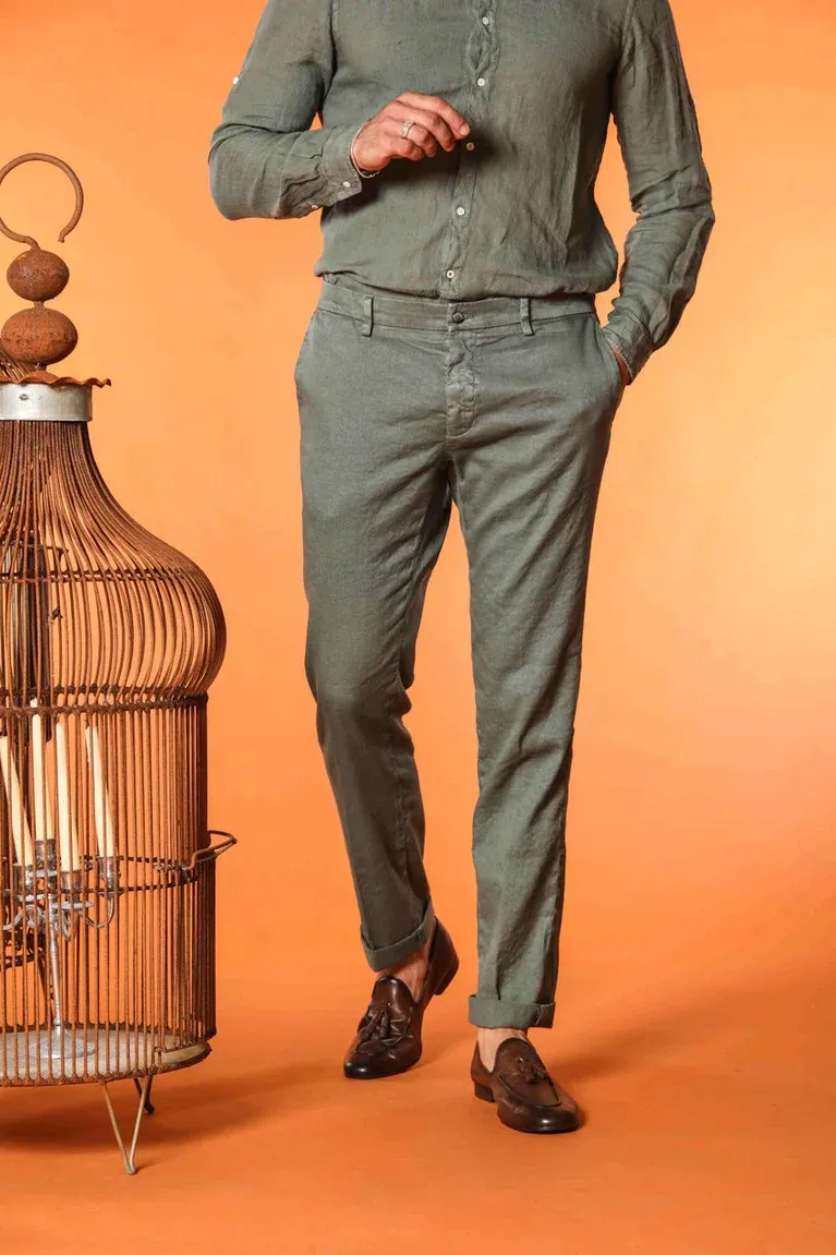 Men's Green Cotton Casual Twill Regular Fit Trousers