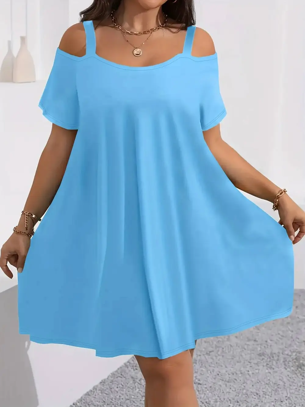 Plus Size Women's Round Neck Short Sleeve Shoulder Cut Out Fitted Casual Midi Dress