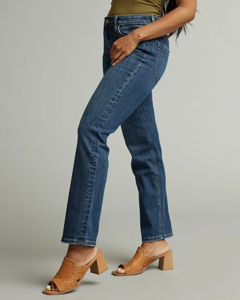 Mid Rise Straight Leg Jean
