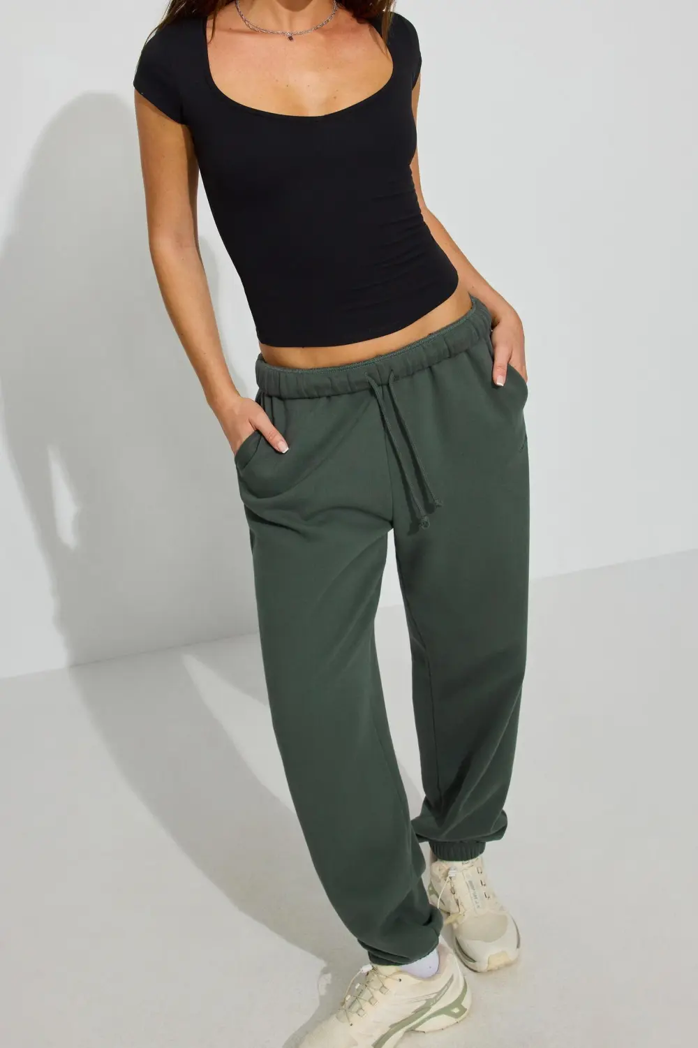 Black Short Sleeve Sweetheart Neck Crop Top