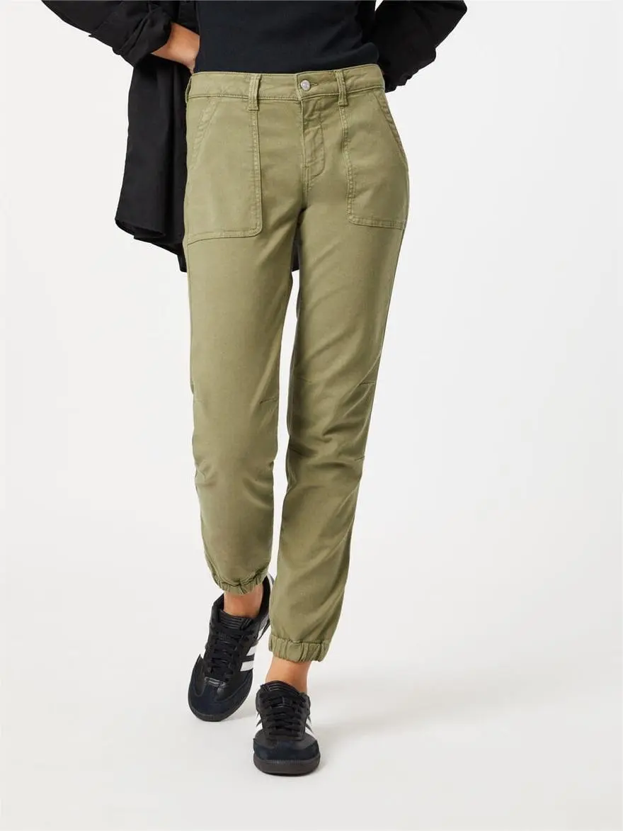 Slim Cargo Pants