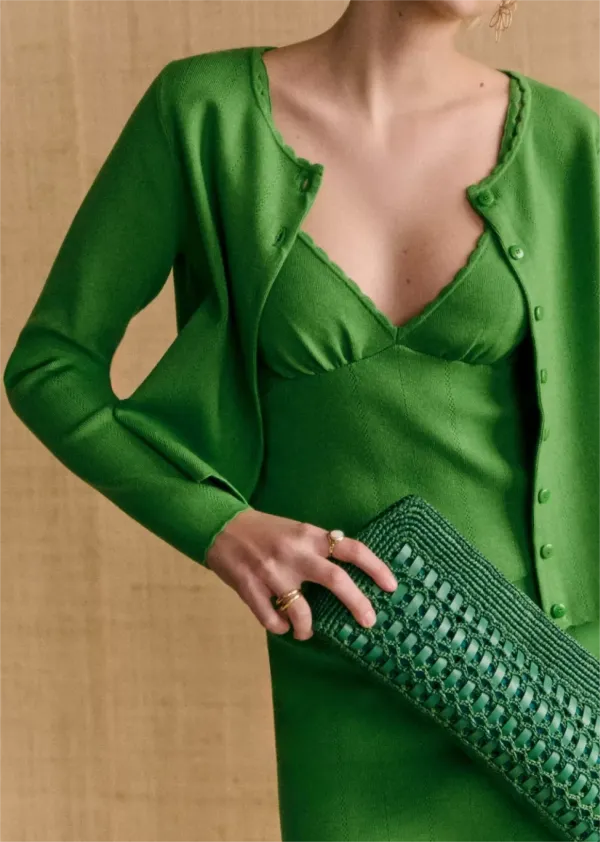 V-Shaped Neckline Knitwear Tops & Bodysuits