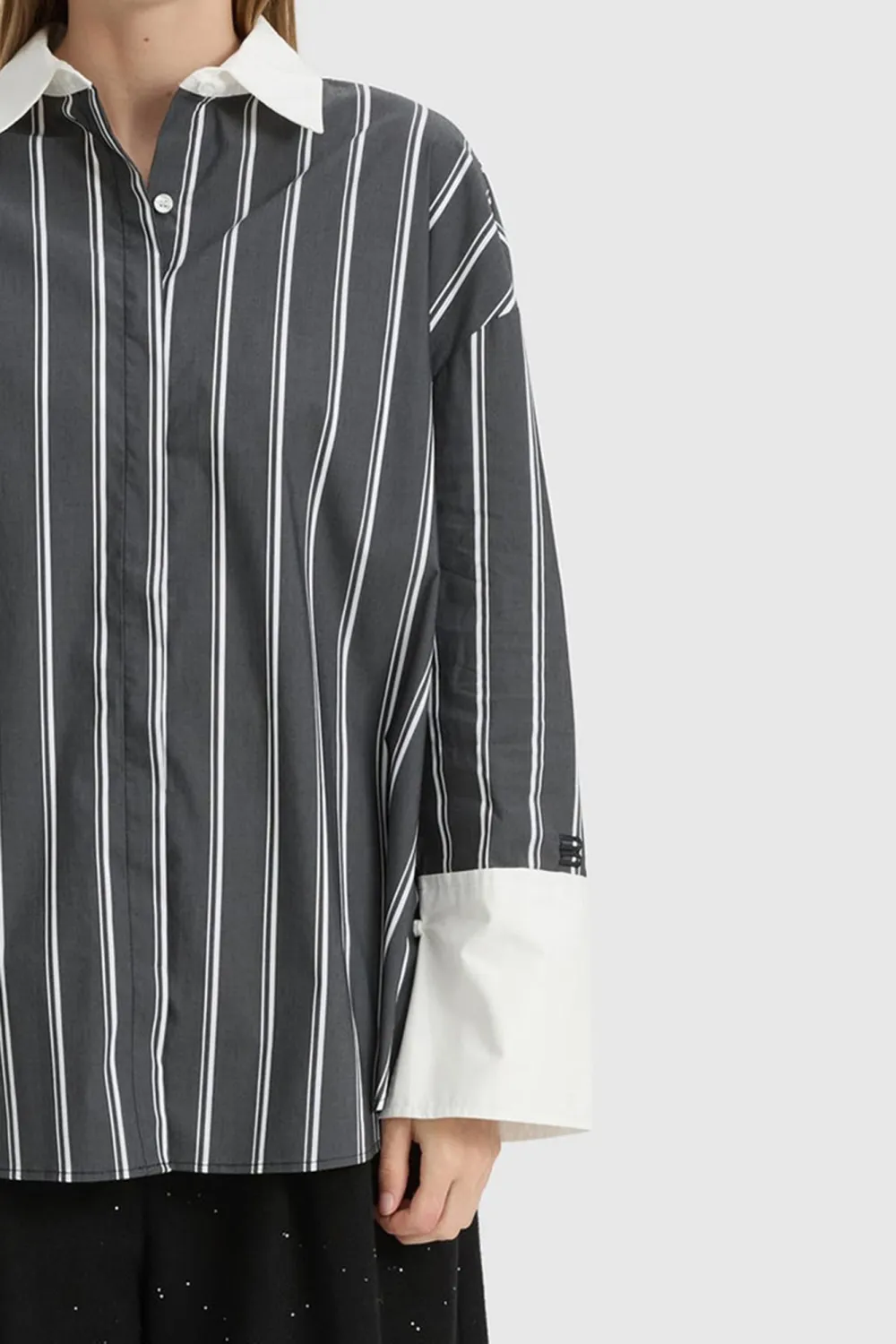 Classic Black And White Stripe Short-Sleeved Shirt