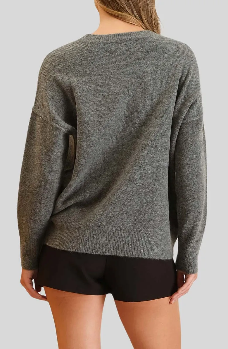 Crewneck Sweater
Blu Pepper