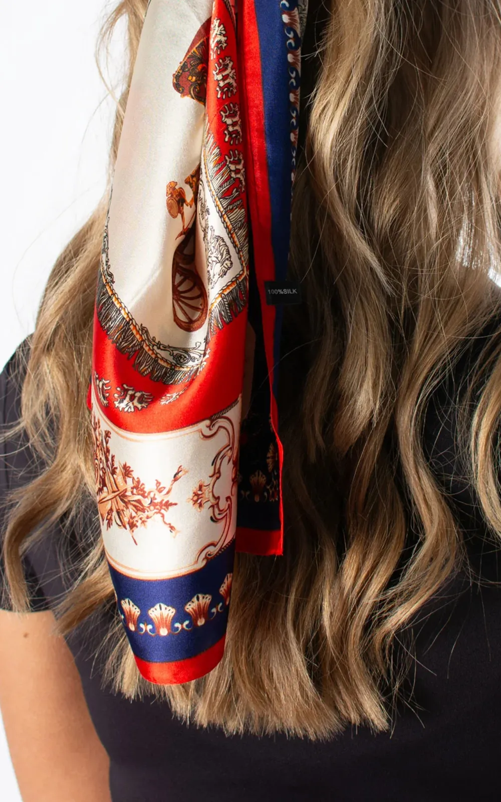 Delicate And Smooth Luxurious Exquisite Printed Silk Scarf