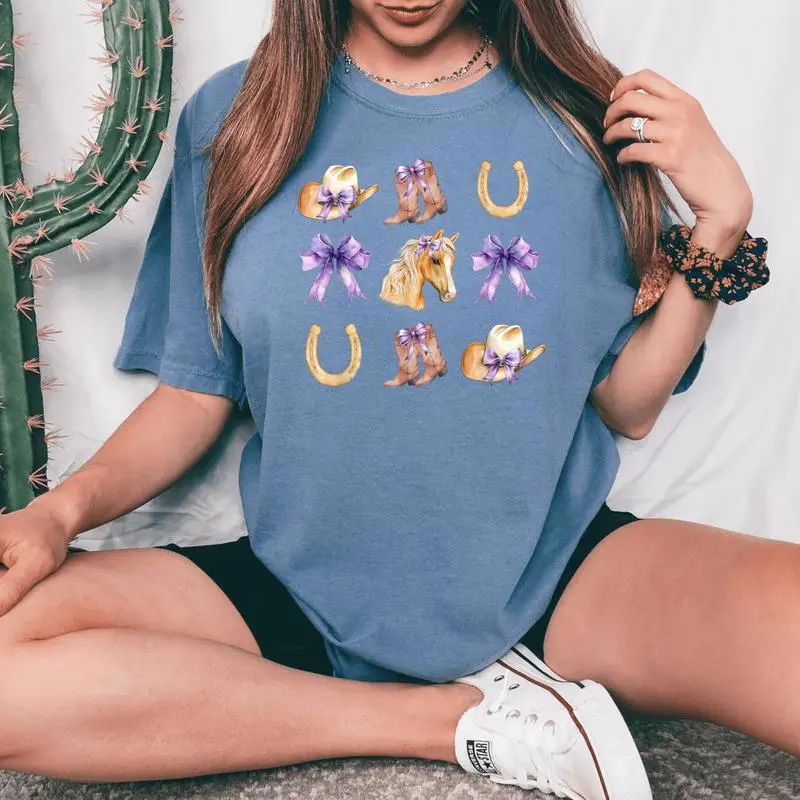 Western Girl Country Rodeo Purple Cowgirl Horse Coquette Bow Women's Oversized Comfort T-shirt